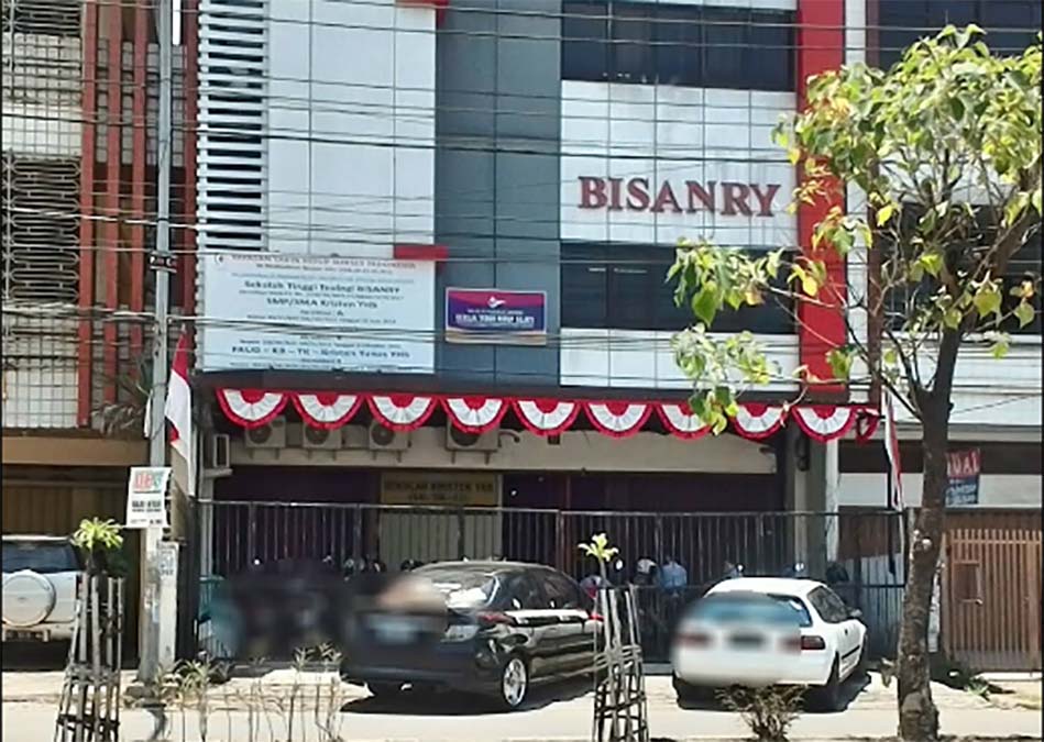 Sekolah Tinggi Teologi Bisanry Makassar